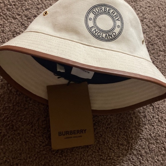 Burberry Bucket Hat - Picture 2 of 2